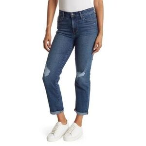 Joe’s Jeans Niki Distressed Boyfriend Jeans in Inglewood Wash | 28